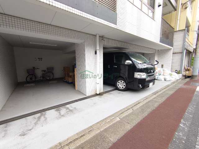 駐車場　カスタリアお茶の水