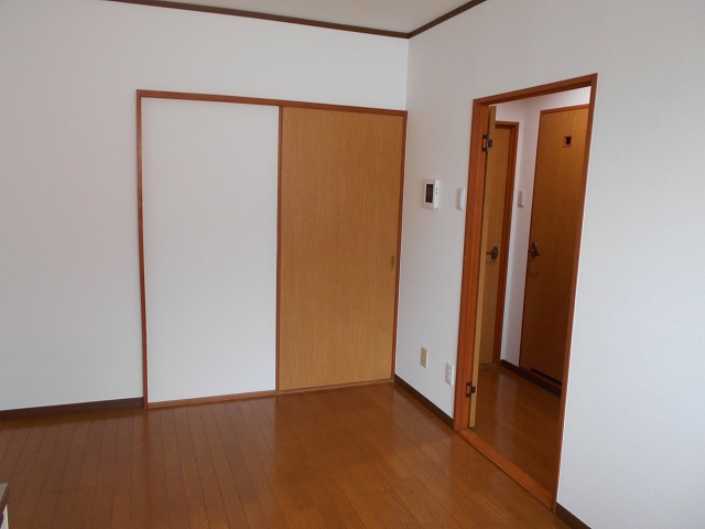 城南マンションの居間写真