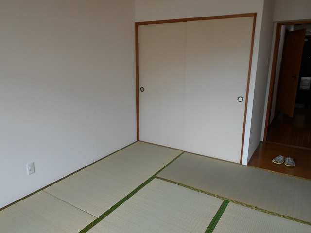 城南マンションの居間写真