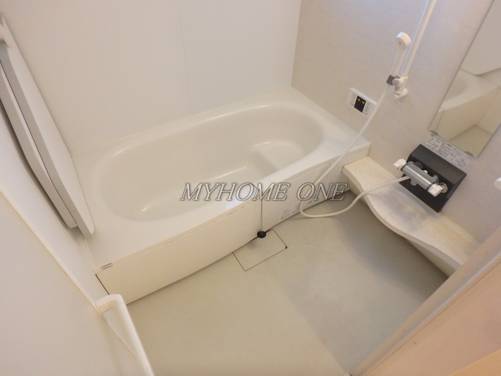 バス・シャワールーム　追焚バス