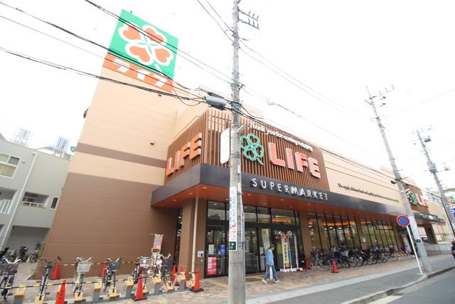 スーパー　ライフ東有馬店（スーパー）まで310m