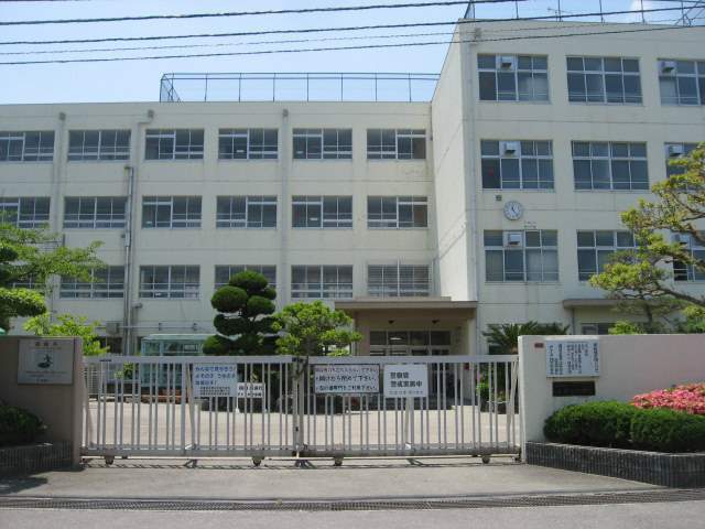 小学校　高槻市立五百住小学校（小学校）まで522m