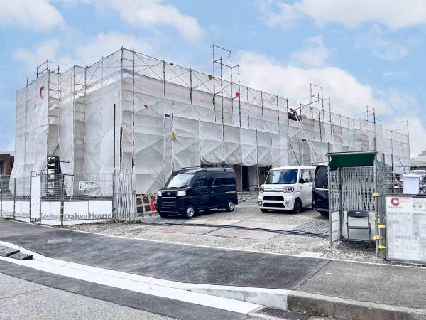 建物外観　建築中