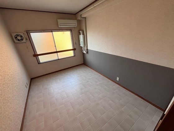 居室・リビング　※別部屋の写真です