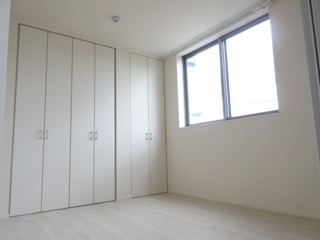 その他部屋・スペース　★白を基調とした5帖の洋室★