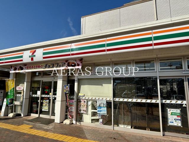 コンビニ　セブン-イレブン八潮ＰＡ店（コンビニ）まで295m