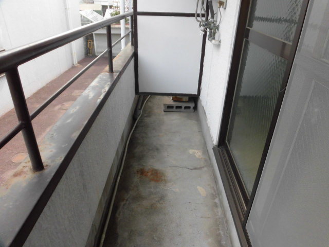 バルコニー　日当たりの良いバルコニーです。