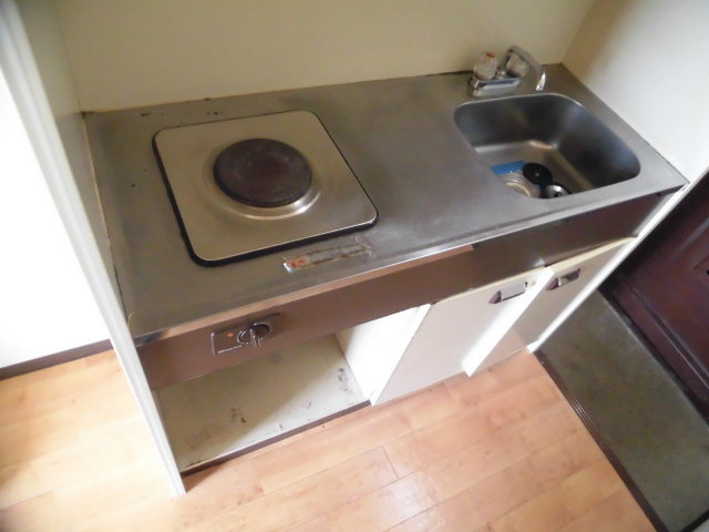 キッチン　広めのキッチンです。