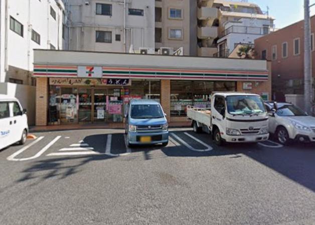 コンビニ　セブンイレブン（コンビニ）まで270m