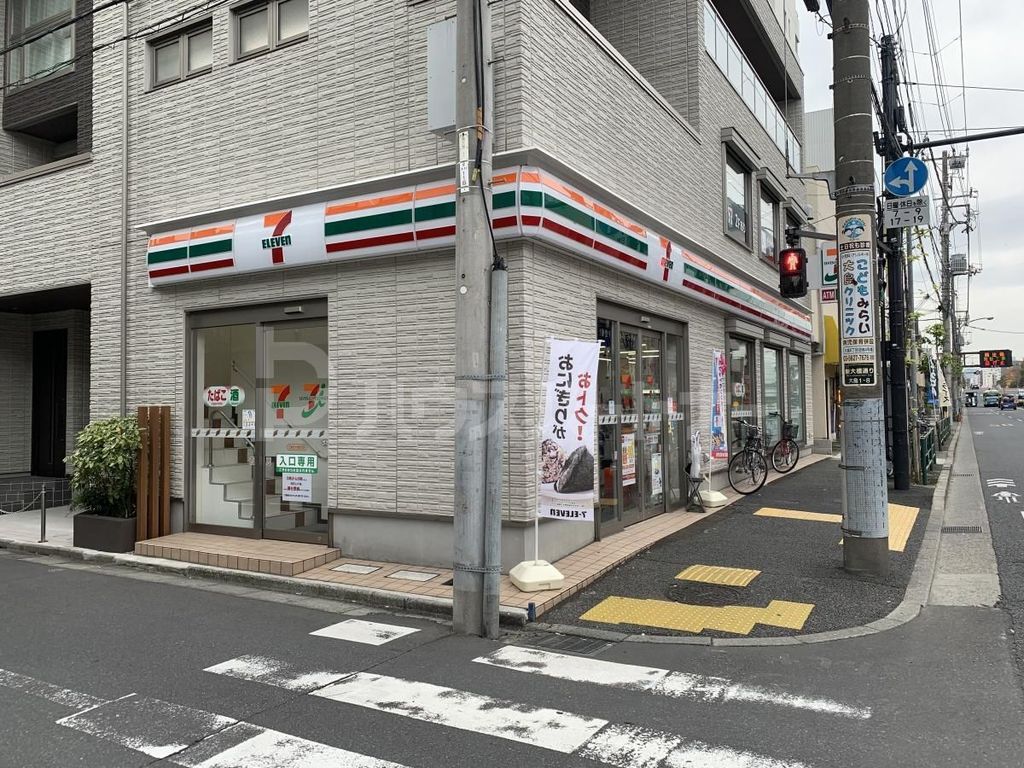 コンビニ　セブンイレブン江東西大島駅西店（コンビニ）まで150m