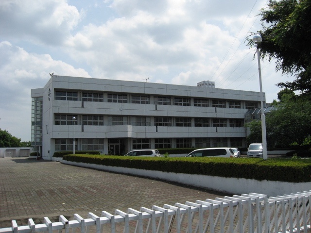 中学校　瑞穂市立穂積北中学校（中学校）まで1106m