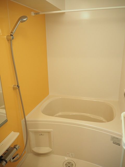 バス・シャワールーム　ゆったり過ごせるお風呂です