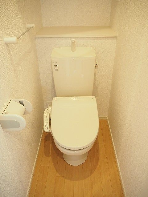 トイレ　トイレもきれいです