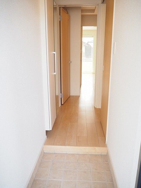 玄関　落ち着いた玄関です