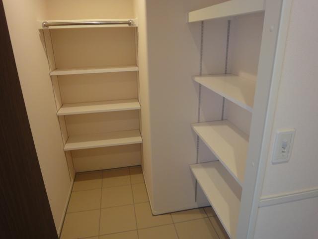 玄関　シューズクローク