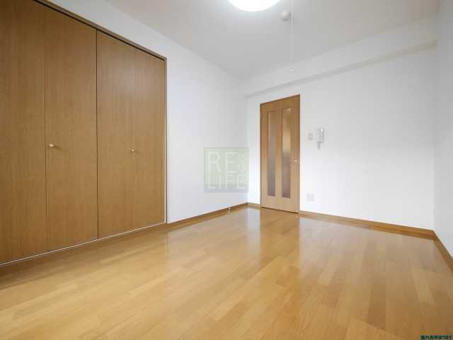 居室・リビング　別部屋参考写真です