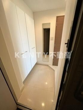 玄関　収納もある玄関です