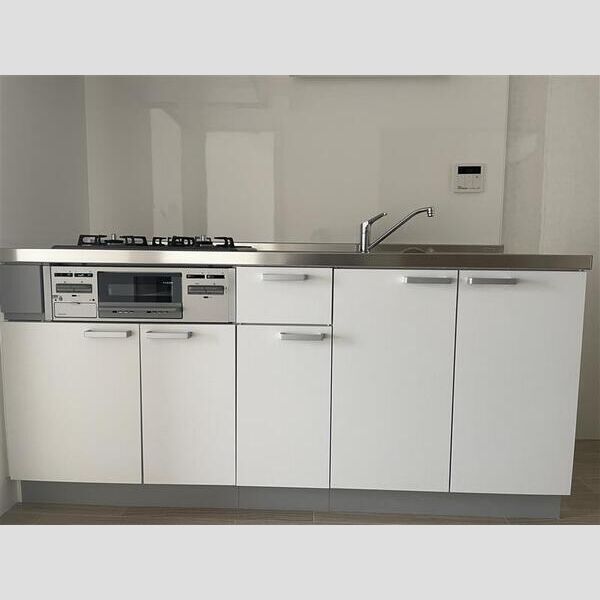 キッチン　壁付けキッチンでスペースを有効活用できます！