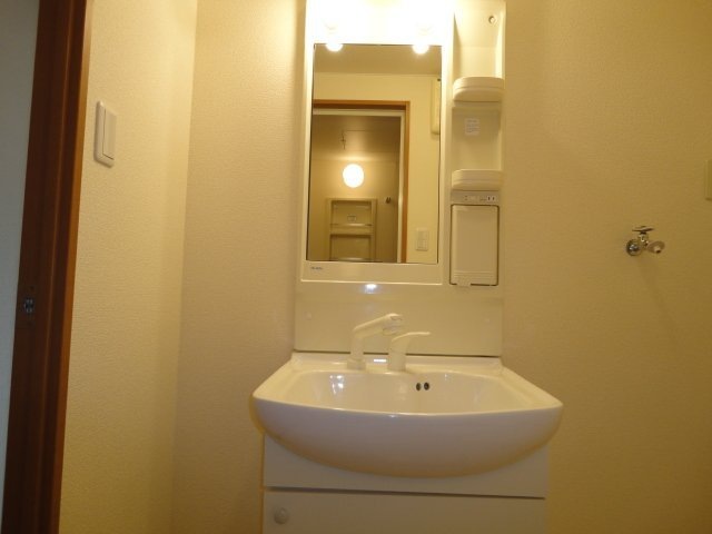 洗面設備　洗髪洗面化粧台