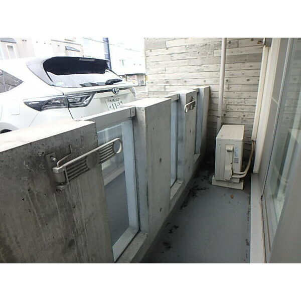 バルコニー　3階同号室内観です