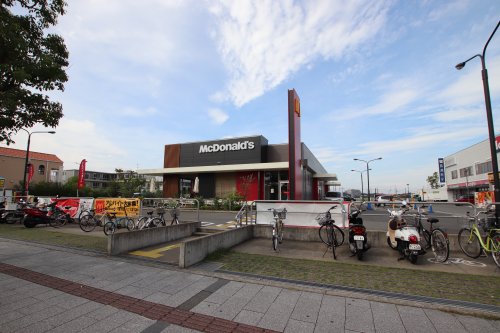 飲食店　マクドナルド　和泉中央店（飲食店）まで452m