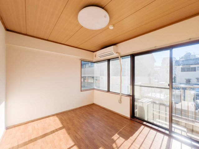 居室・リビング　他のお部屋の写真です。