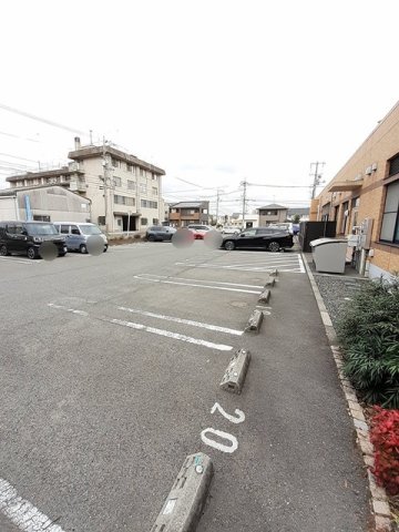 駐車場　駐車場完備です