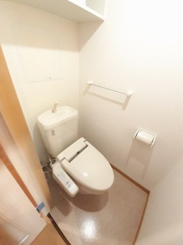 トイレ　ゆったりとした空間のトイレです