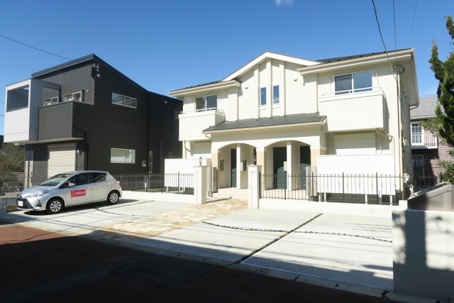 駐車場　敷地内駐車場