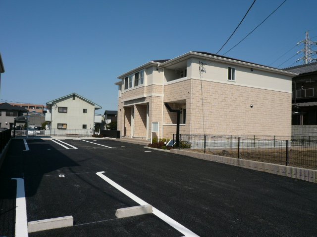 駐車場　外観写真（昼）