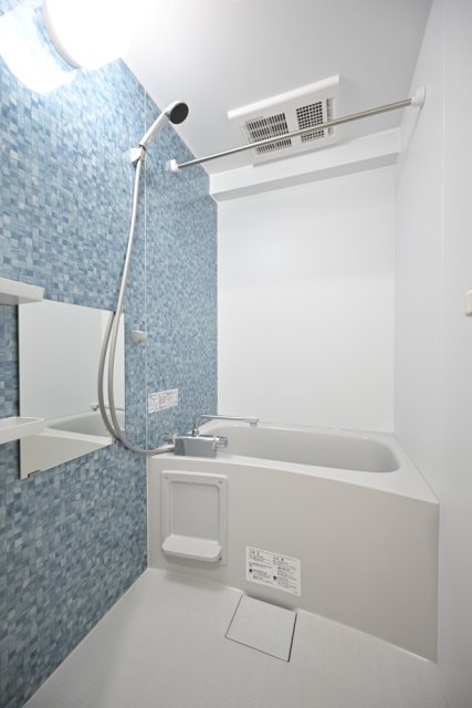 バス・シャワールーム　お風呂で日々の疲れを落としましょう