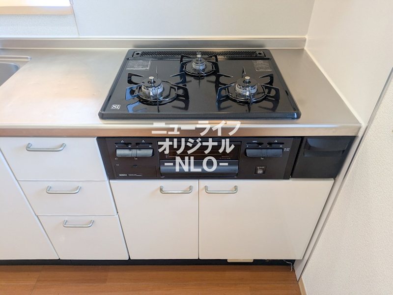 その他　グリル付き３口コンロシステムキッチンでお料理も捗りま☆