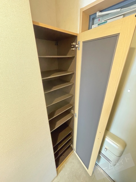 その他設備　シューズボックス