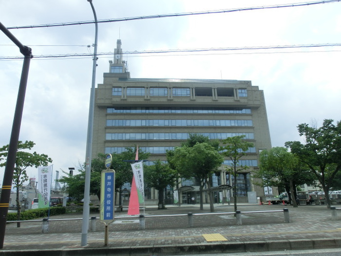 役所　藤井寺市役所（役所）まで772m