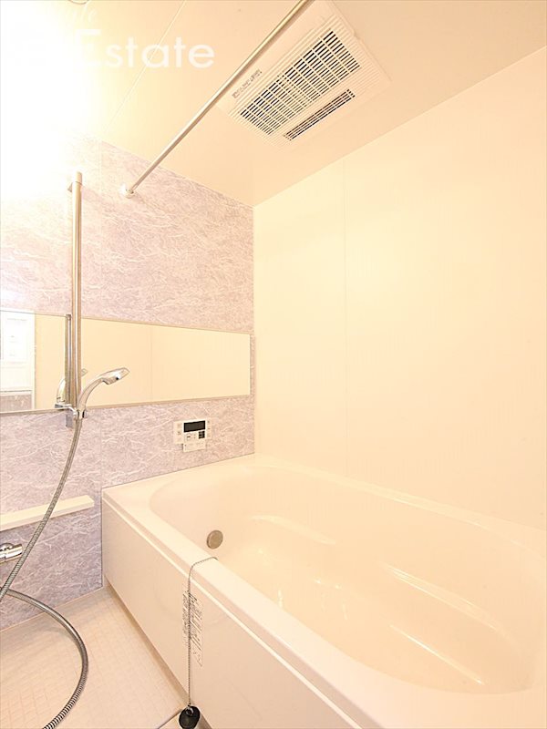 バス・シャワールーム　バスルーム