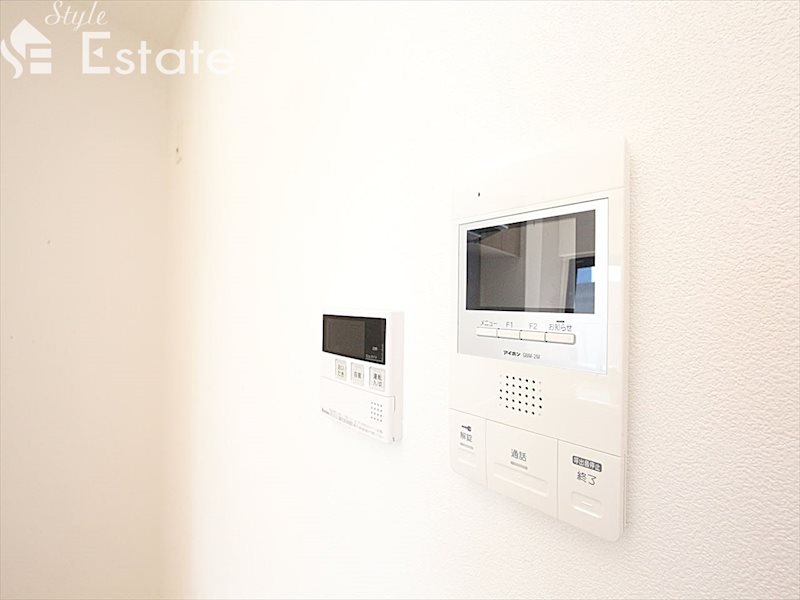 セキュリティ　モニター付きインターホン