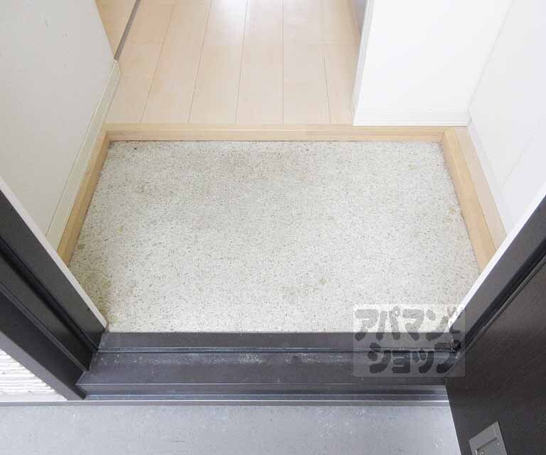 玄関　段差少な目