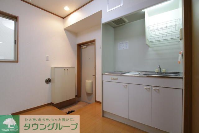 玄関　★お部屋探しは株式会社タウンハウジング東京まで★