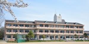 小学校　比延小学校（小学校）まで1790m