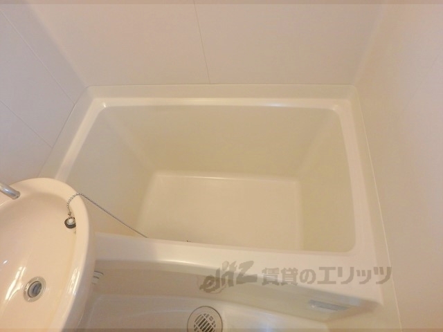 バス・シャワールーム　浴槽