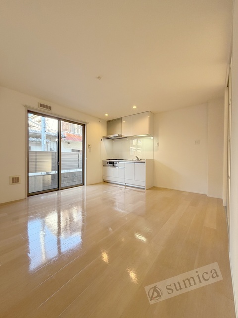 居室・リビング　使い勝手のいい広々リビングですね♪♪