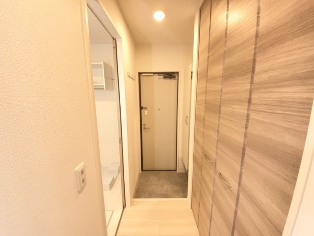 玄関　１０３玄関