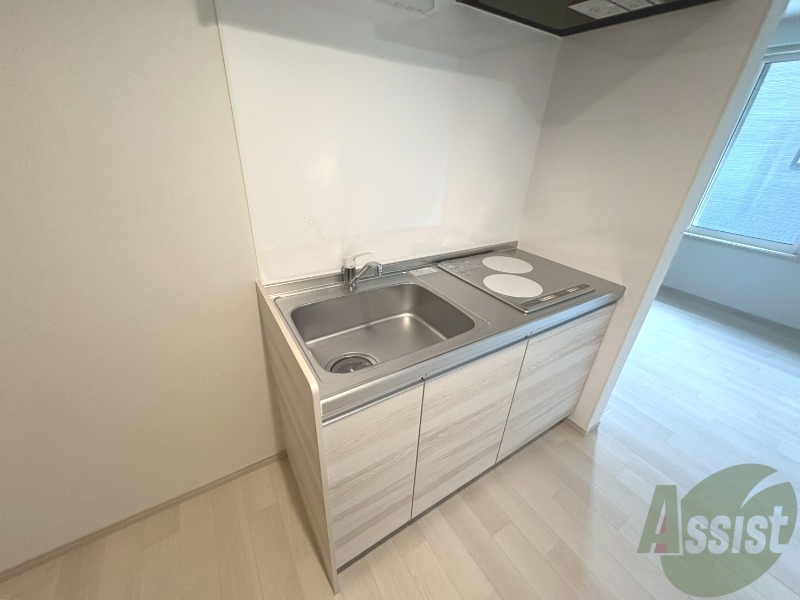 キッチン　シンクを広く使えるので、洗い物が捗りますね。