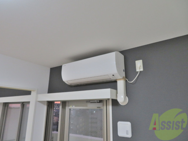 その他設備　エアコンがあらかじめついてます。夏も冬も快適ですよ。