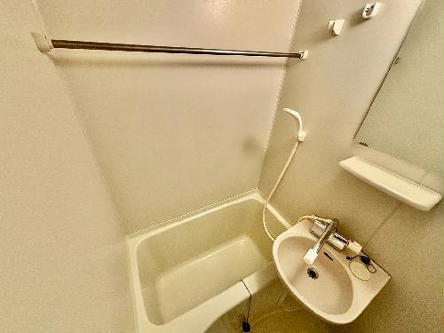 バス・シャワールーム　設備・仕様は号室により異なる為、現況を優先いたします。