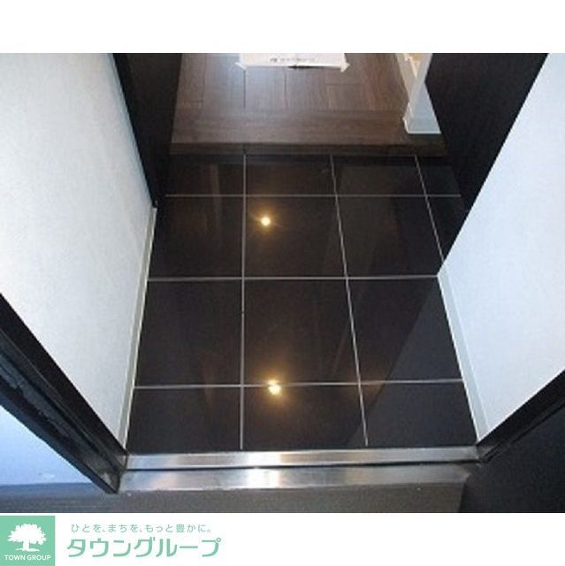 玄関　同タイプ写真　※現況優先