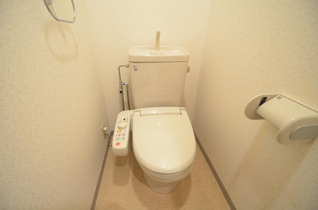 トイレ　シャワー付トイレ