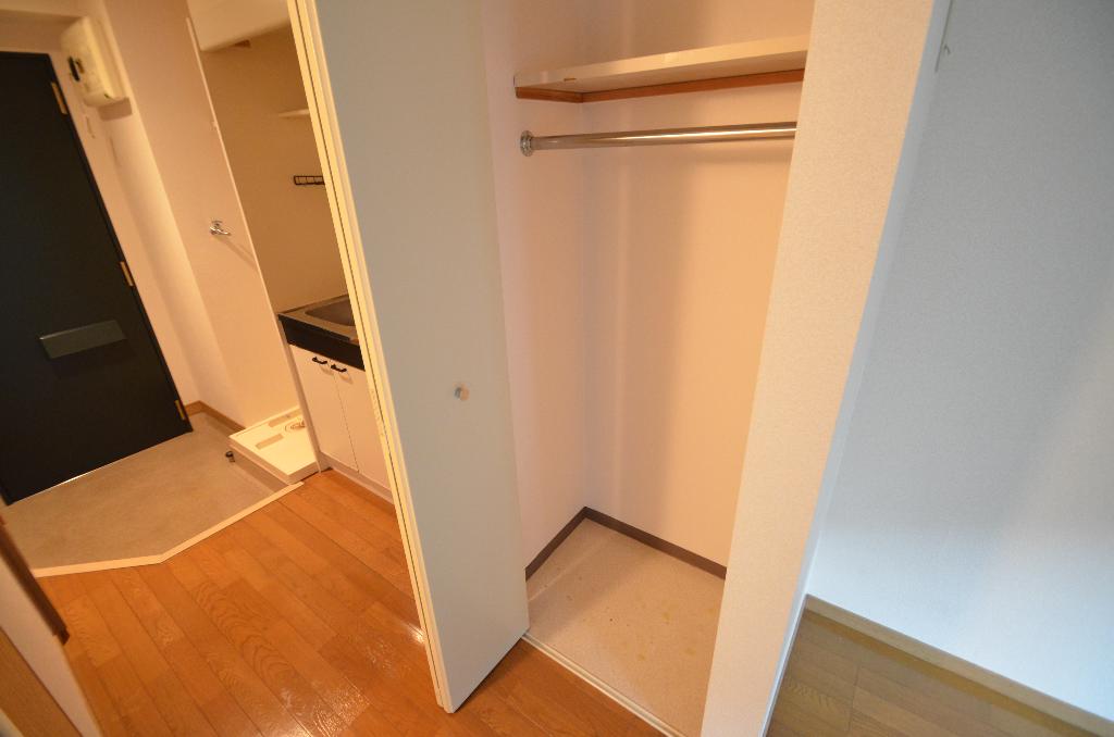 収納　クローゼット