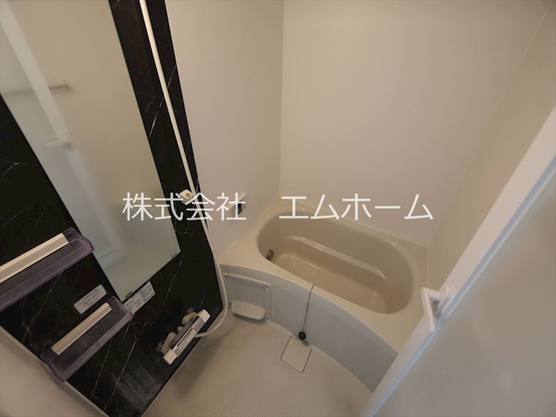 バス・シャワールーム　浴室暖房乾燥機付　追い焚き機能付お風呂