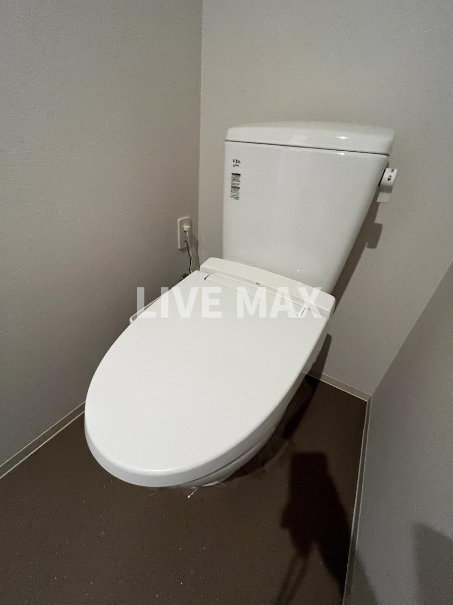 トイレ　※別号室参考写真